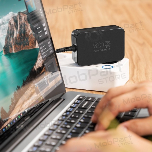 Univerzální nabíječka pro notebooky Kruger&Matz 90W černá